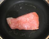 Foto langkah ke 2 dari resep Steak Salmon Saus Teriyaki Simple.