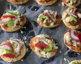 A picture of step 4 of Mini pizzas 🍕.