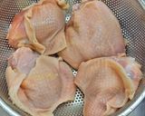 รูปขั้นตอนการทำที่ 1 ของ ไก่ฉีกต้มซีอิ้วแบบกวางตุ้ง