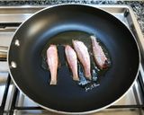 Foto del paso 10 de la receta: Salmonetes sobre sofrito reducido en su jugo