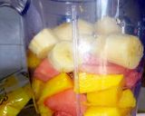 A picture of step 3 of Fresh juice#author marathon#my mum's recipe contest.
