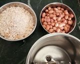 A picture of step 1 of Peanut and Oats Porridge.