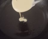 Foto langkah ke 5 dari resep Egg Chicken Roll with Carrot.