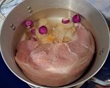 Hình bước làm 1 của món Bánh tráng cuốn thập cẩm
