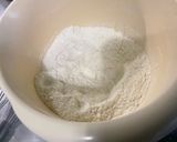 Une image de l'étape 5 de Far aux raisins secs et vanille.