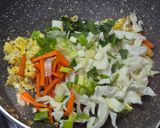 Foto langkah ke 3 dari resep Mie Goreng Jawa.
