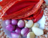Foto langkah ke 1 dari resep 68. Tumis Oncom Kemangi.