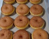 Foto langkah ke 23 dari resep Donat Labu Kuning Super Lembut Tanpa Degasing.
