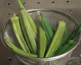 A picture of step 2 of Okra and Mushroom Salad.