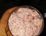 A picture of step 5 of Low carb raspberry gelatin desert.