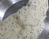 A picture of step 2 of Chicken cheese samosa.