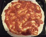 A picture of step 5 of Hawaiian Pizza..