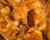 A picture of step 10 of Spicey chicken with gravy.