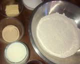 Foto del paso 1 de la receta: Medialunas de manteca🥐