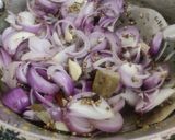 A picture of step 2 of Mutton curry.