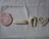 A picture of step 3 of Heart-Shaped Ham and Mayo & Ham and Cheese Rolls.