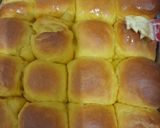 Foto langkah ke 9 dari resep Roti Labu Kuning.