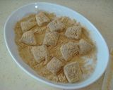 A picture of step 8 of Kinako Warabi Mochi.