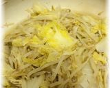 A picture of step 5 of Layered and Simmered Napa Cabbage and Pork.