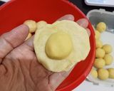 Foto langkah ke 5 dari resep Bolen Pisang Lembap.