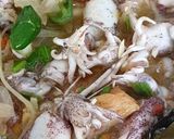 Foto langkah ke 4 dari resep Tumis Cumi Pedas.