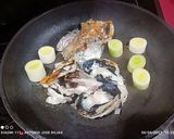Foto del paso 1 de la receta: Tronko de pescadilla en su salsa