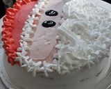A picture of step 4 of Santa cake.