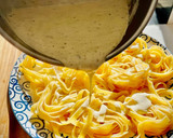Foto del paso 3 de la receta: Nidos de tagliatelle con salsa alfredo