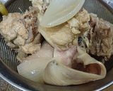Hình bước làm 2 của món Mì udon nấu đuôi heo