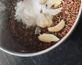 A picture of step 4 of Lost recipes flax seeds chutney (Jawsachi chutney).
