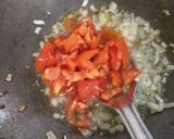 A picture of step 2 of Aloo Palak.
