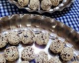 عکس مرحله 1 از دستور توپک خرمایی(رنگینک)