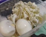 Foto langkah ke 1 dari resep Soto ayam telur sederhana.