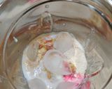 A picture of step 2 of Oats almond smoothie.