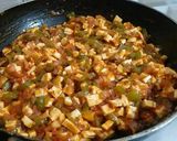 A picture of step 2 of Chilli Paneer Sandwich.