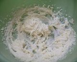A picture of step 2 of Moist Crispy Sour-cream Cake.