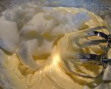 A picture of step 4 of Honey Ice Cream.