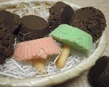 A picture of step 3 of Crunchy Chocolate Mushrooms.