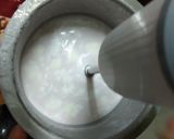 A picture of step 5 of Strawberry Crush And Milkshake.