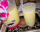 A picture of step 2 of Cashew and pineapple juice.