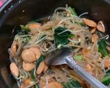 Foto langkah ke 3 dari resep Mie shirataki sosis kanzler.