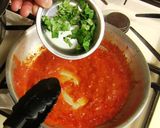 A picture of step 5 of Pasta al Pomodoro.