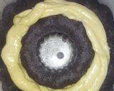 Foto langkah ke 5 dari resep Bolu kukus ketan hitam isi keju lumer.