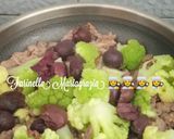 A picture of step 2 of Fusilli with Broccoli, Sausage, and Black Olives.