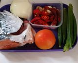 Gambar langkah 1 resipi Asam pedas ikan Salmon.