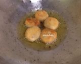 Foto langkah ke 5 dari resep Roti Goreng Tanpa Telur.