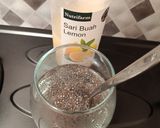 Foto langkah ke 3 dari resep Minuman Diet Sari Lemon Chia Seed.