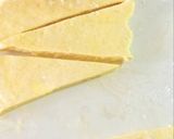 A picture of step 6 of Croissant with Margarine.