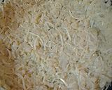 A picture of step 4 of Tomitio cauliflower and bacon pie.