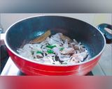 A picture of step 3 of Masala mushroom.